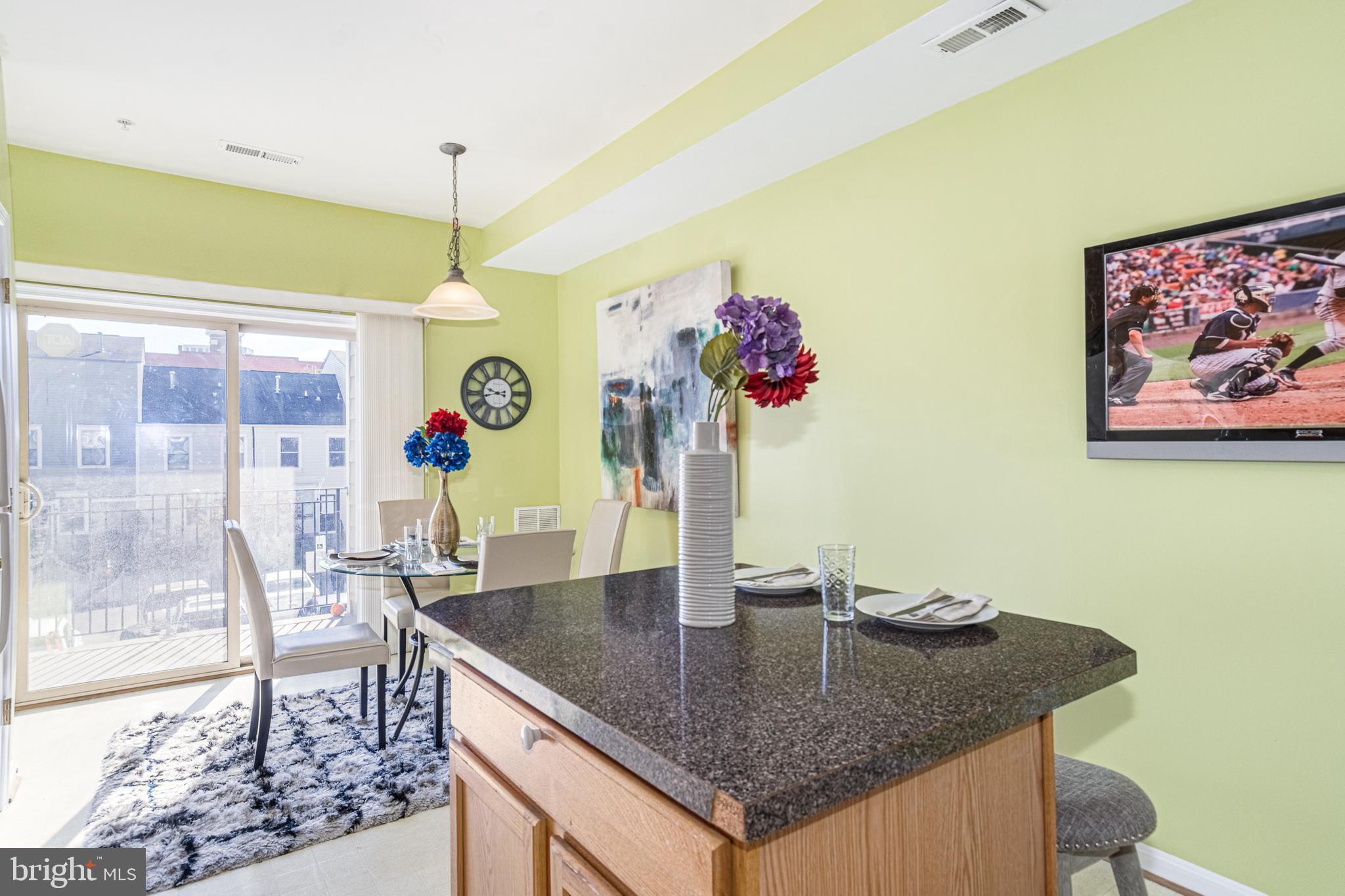 ALBEMARLE SQUARE - Residential