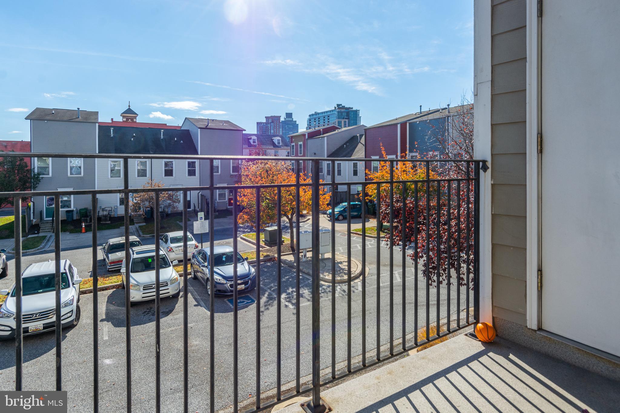 ALBEMARLE SQUARE - Residential