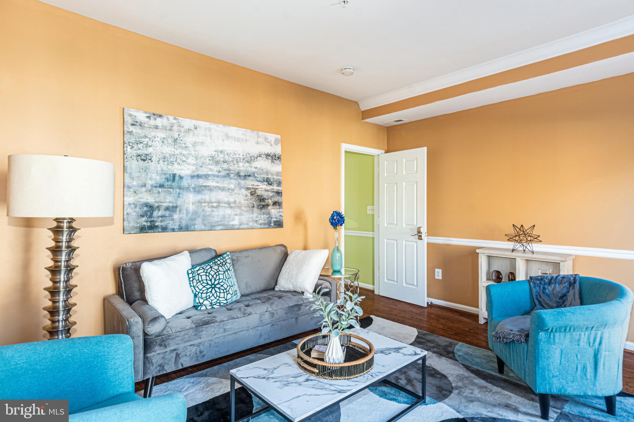 ALBEMARLE SQUARE - Residential