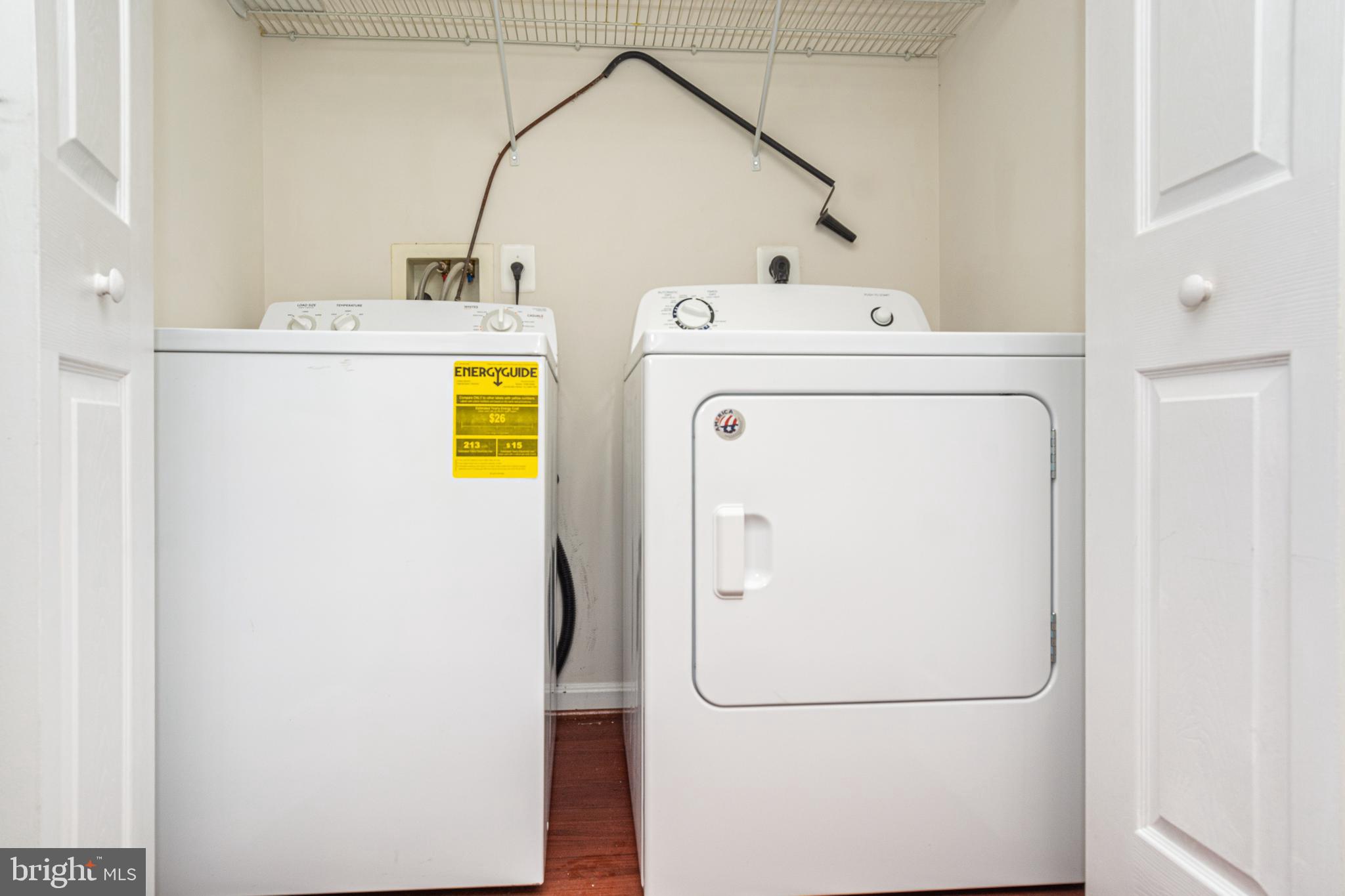 ALBEMARLE SQUARE - Residential