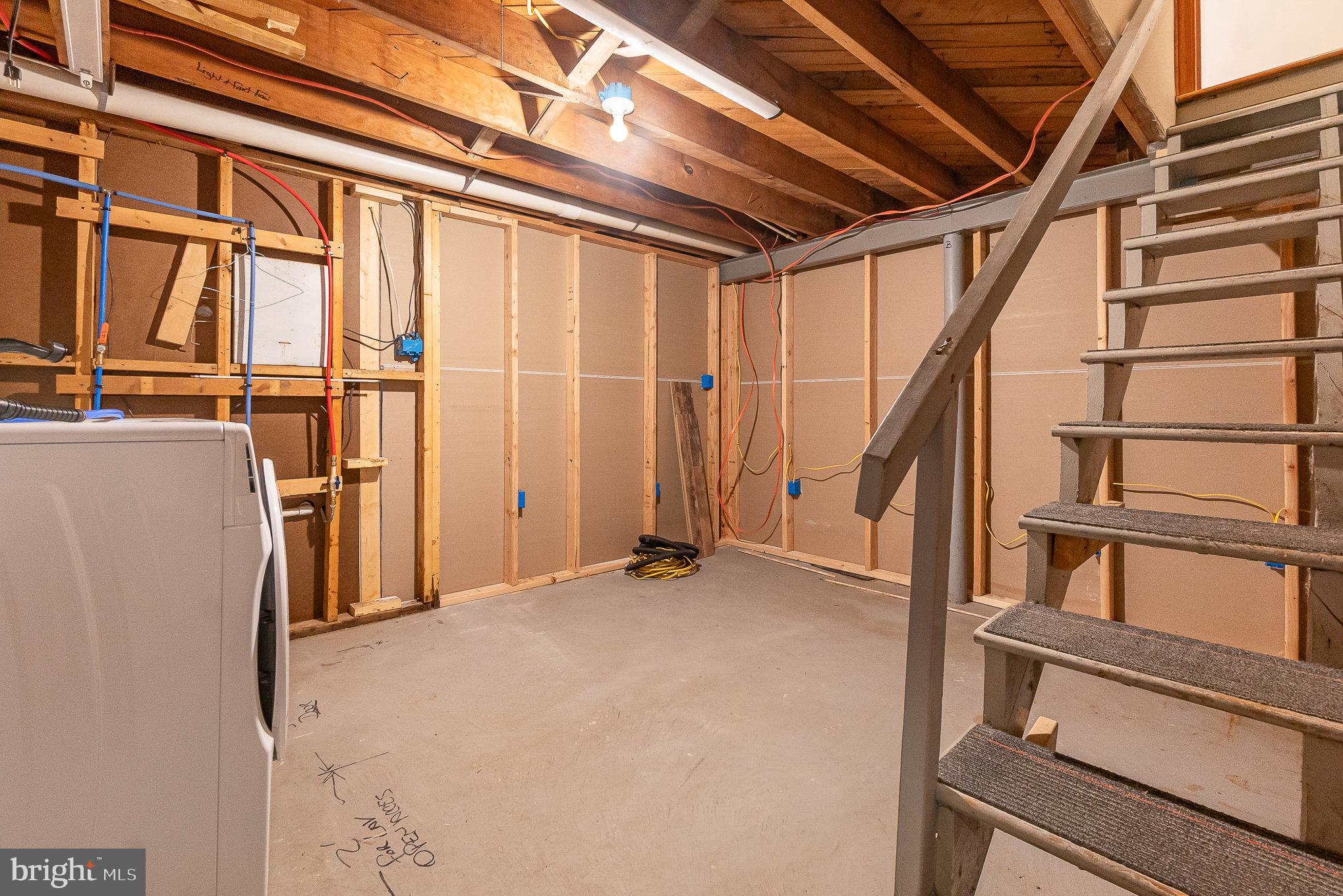 GOTHAM BUSH - Residential