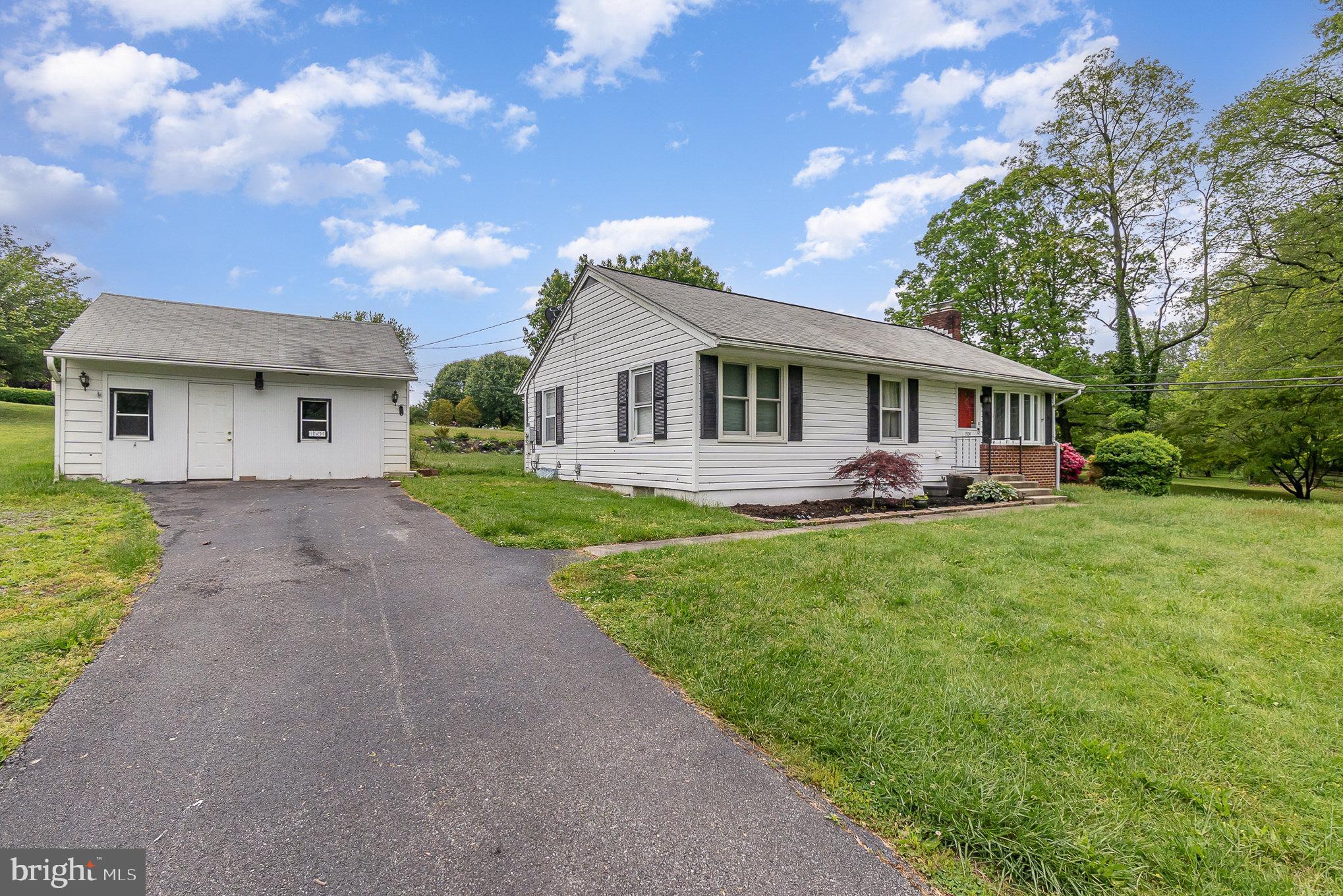 GOTHAM BUSH - Residential