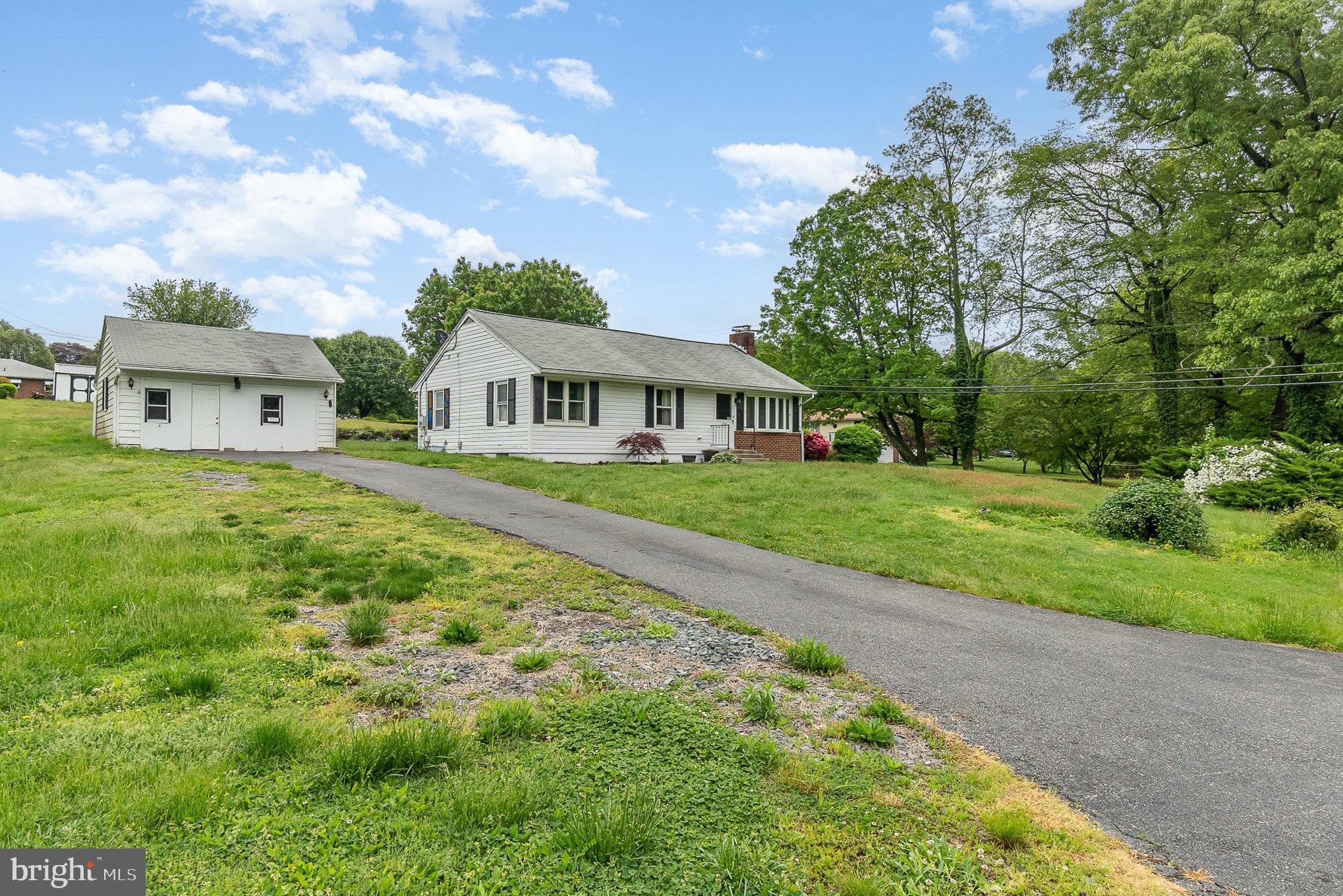 GOTHAM BUSH - Residential