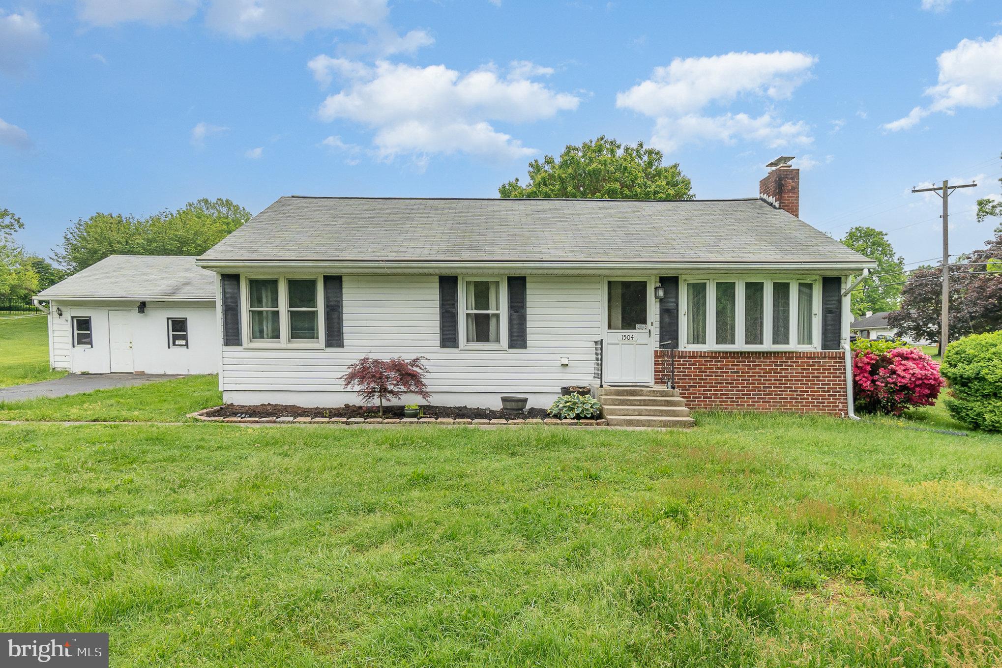 GOTHAM BUSH - Residential