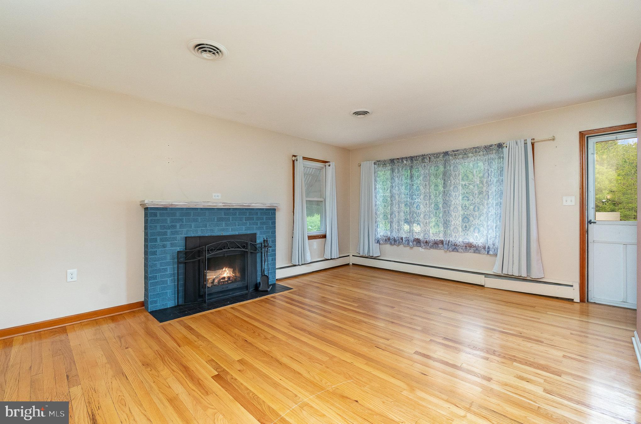 GOTHAM BUSH - Residential