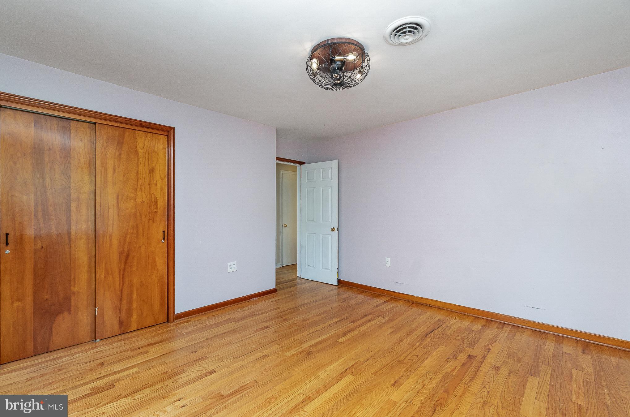 GOTHAM BUSH - Residential