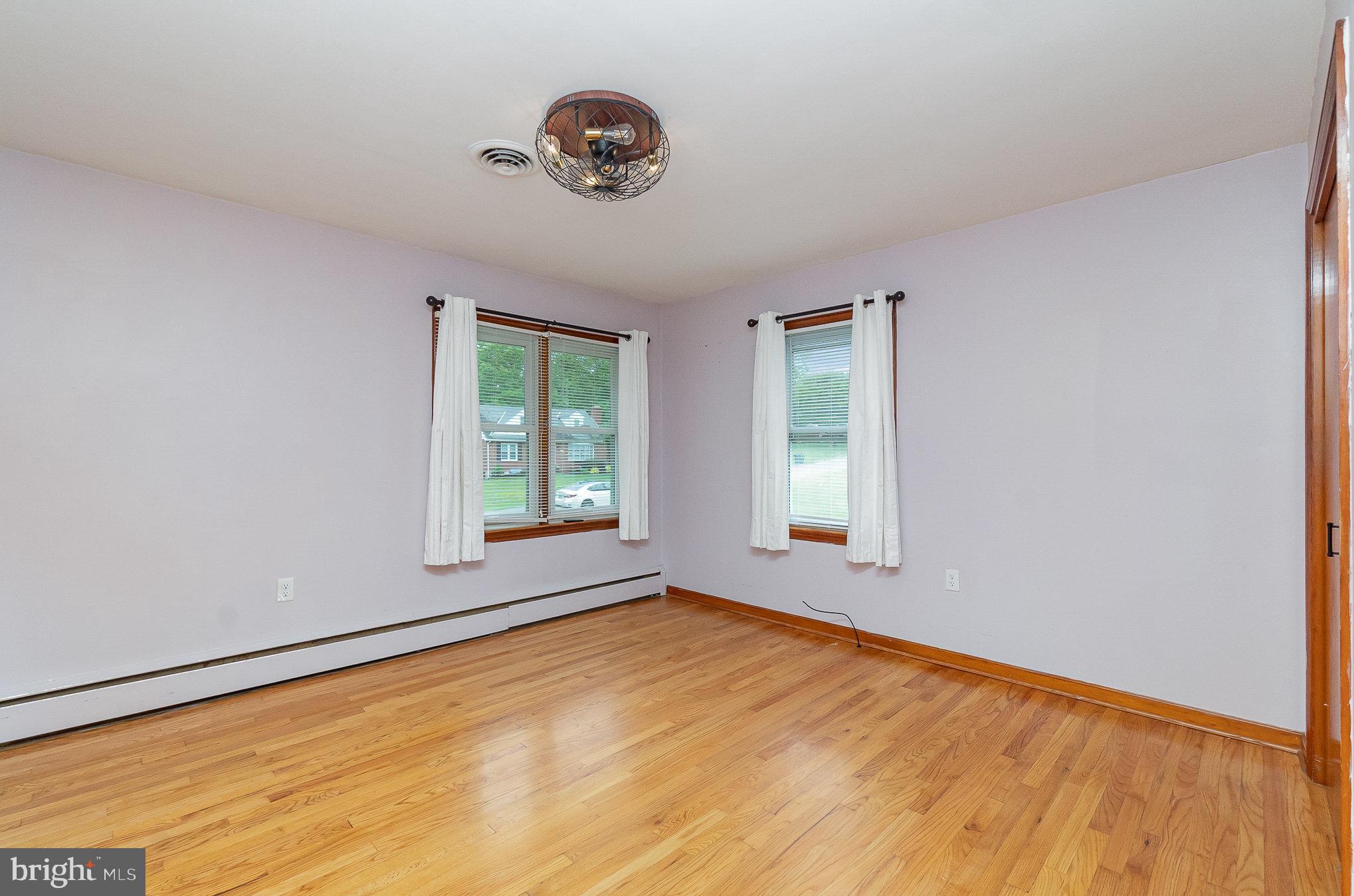 GOTHAM BUSH - Residential