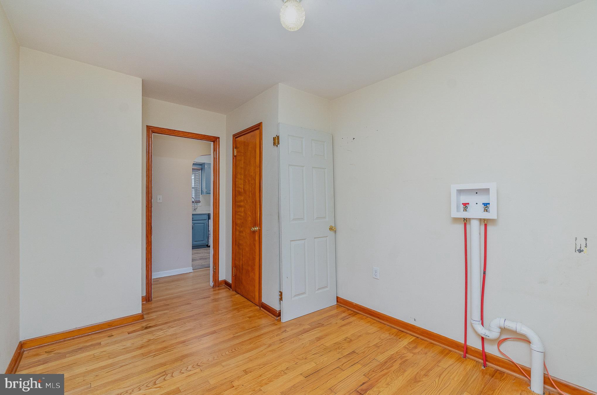 GOTHAM BUSH - Residential