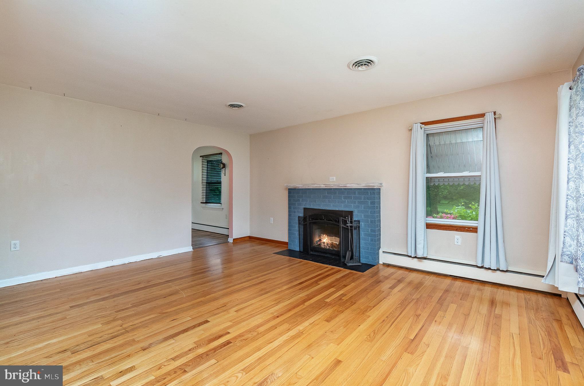 GOTHAM BUSH - Residential