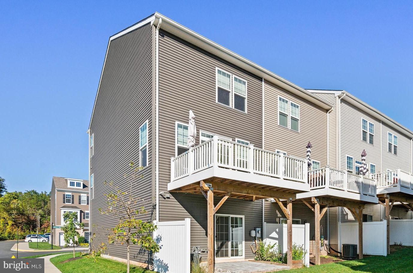 HAYMARKET CROSSING - Residential Lease