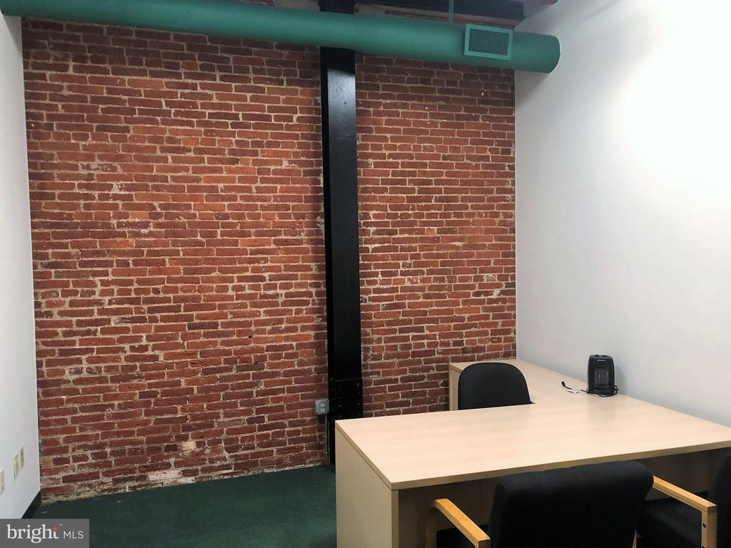 Photo of 131 E Grant Street #102, LANCASTER, PA 17602 (MLS # PALA2063342)