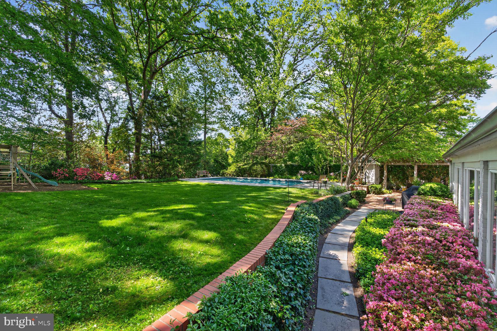 BERKLEY - Residential