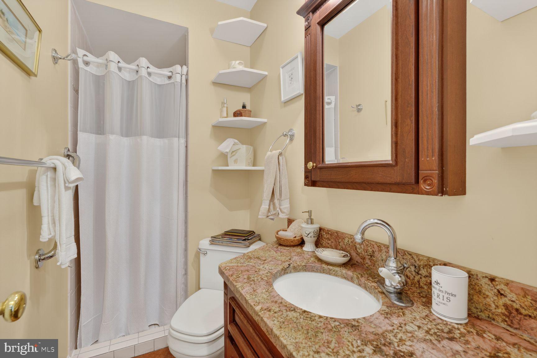 BERKLEY - Residential