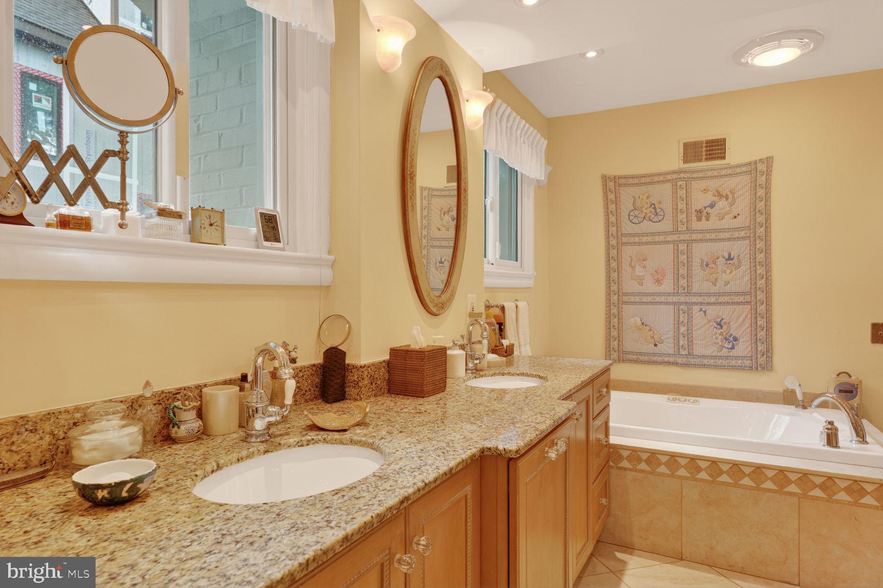 BERKLEY - Residential