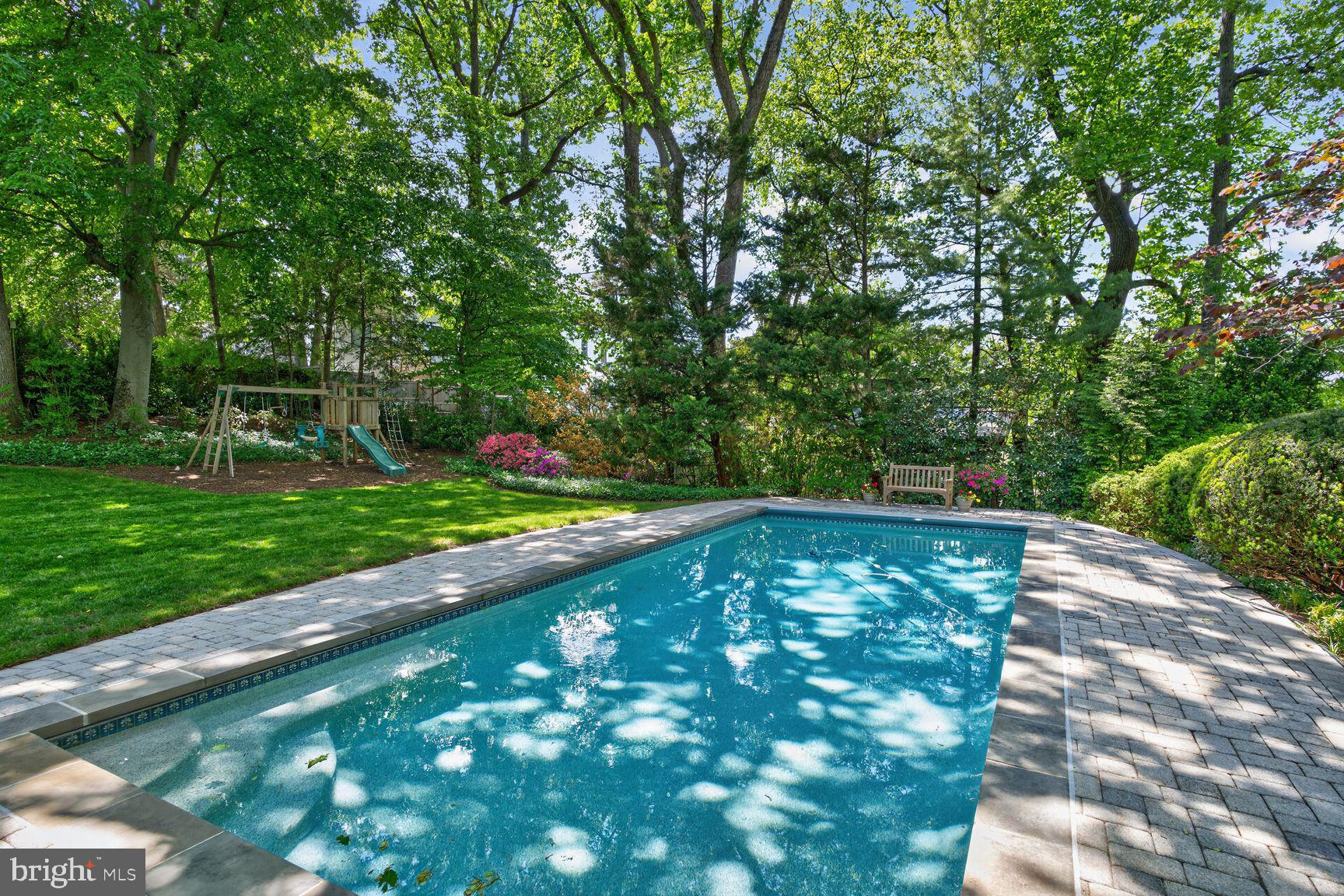 BERKLEY - Residential