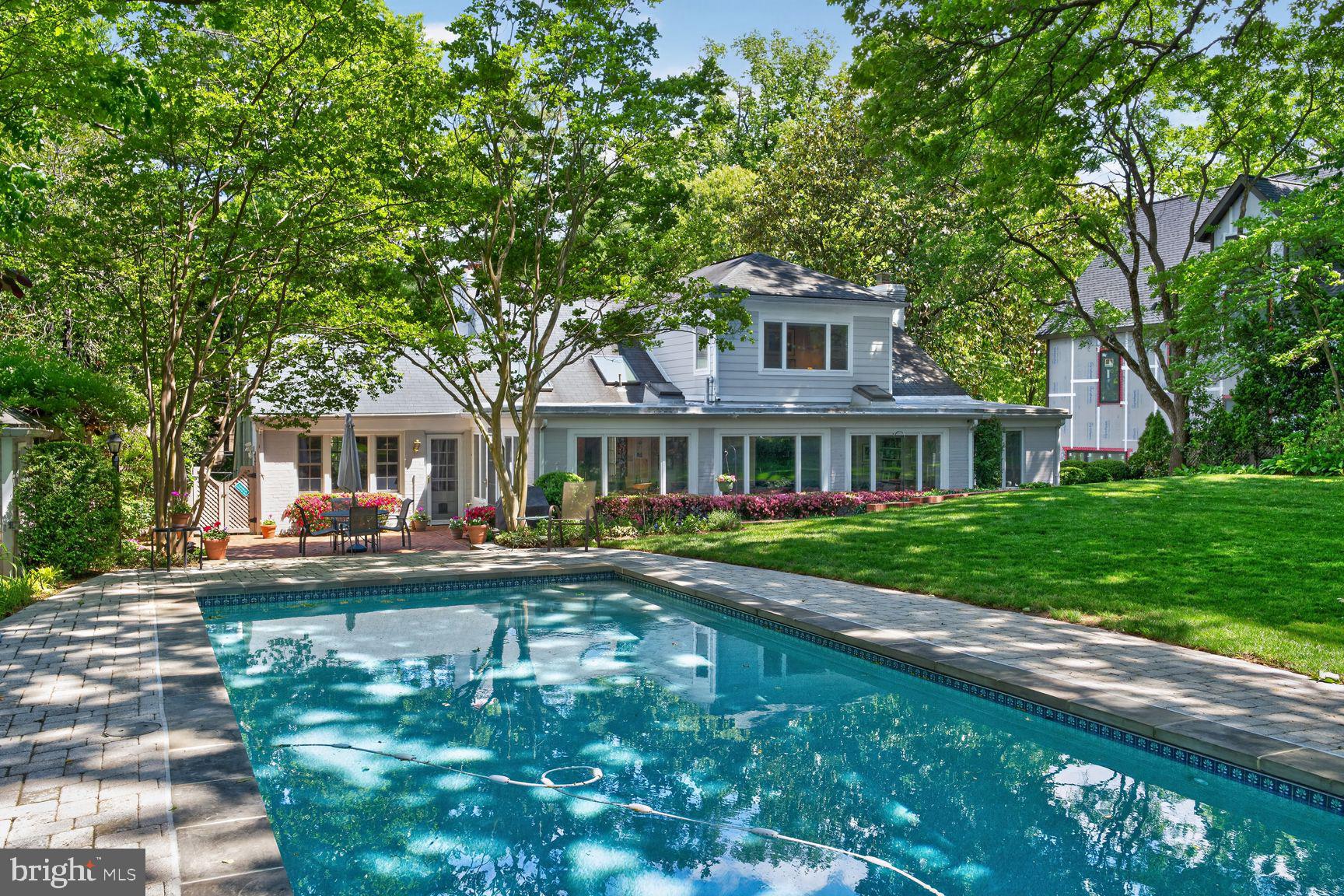 BERKLEY - Residential