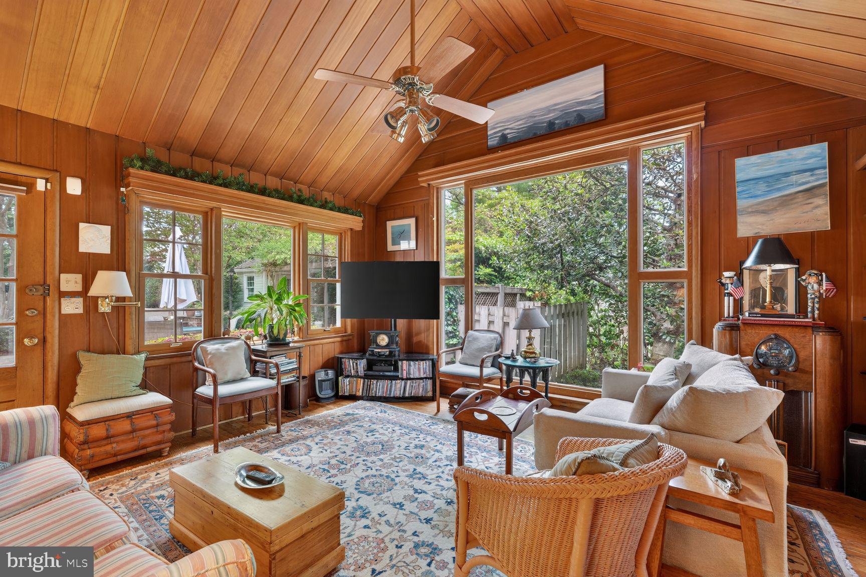 BERKLEY - Residential