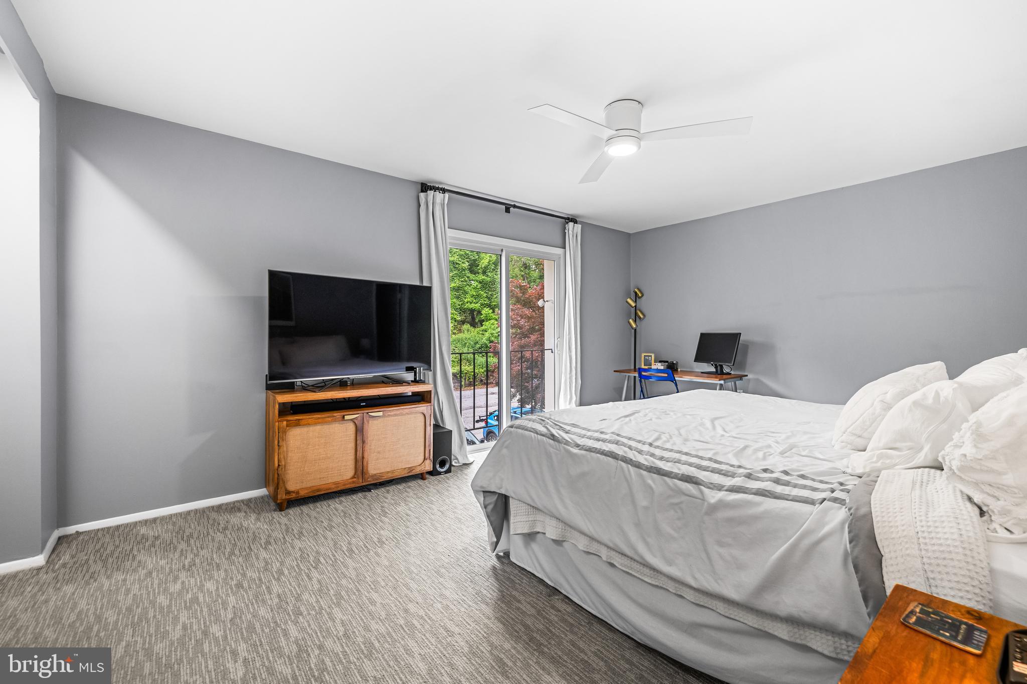 GREENBERRY WOODS - Residential