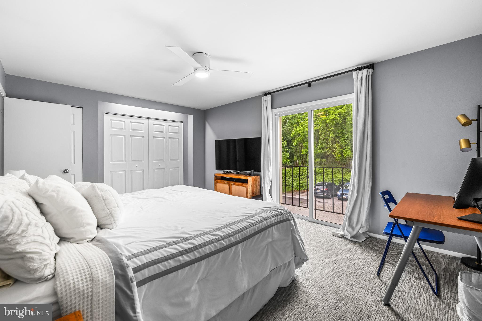 GREENBERRY WOODS - Residential