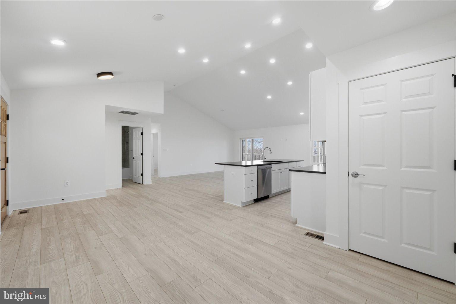 HIGH KNOB - Residential