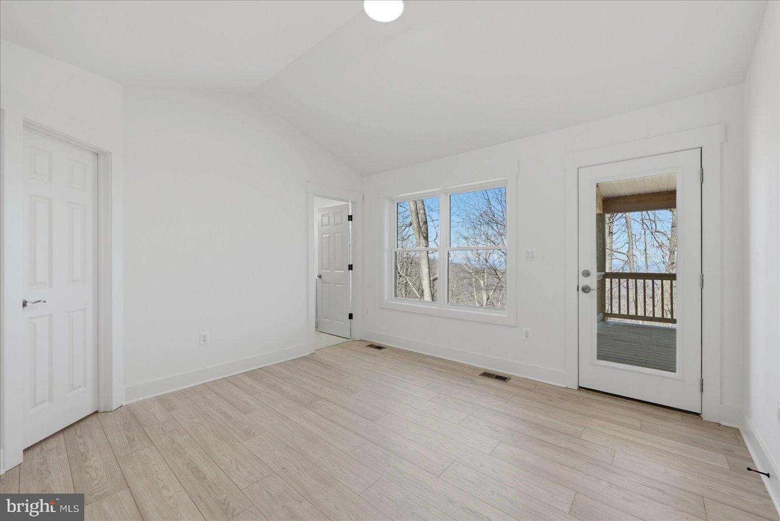 HIGH KNOB - Residential