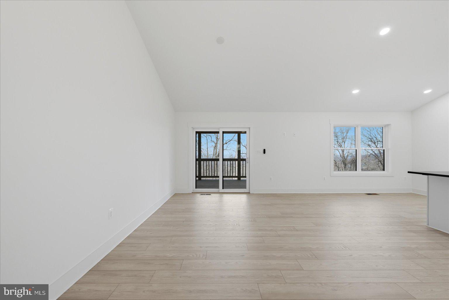 HIGH KNOB - Residential