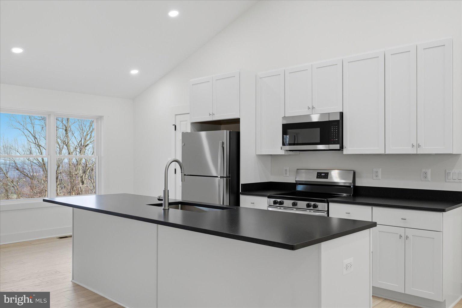 HIGH KNOB - Residential