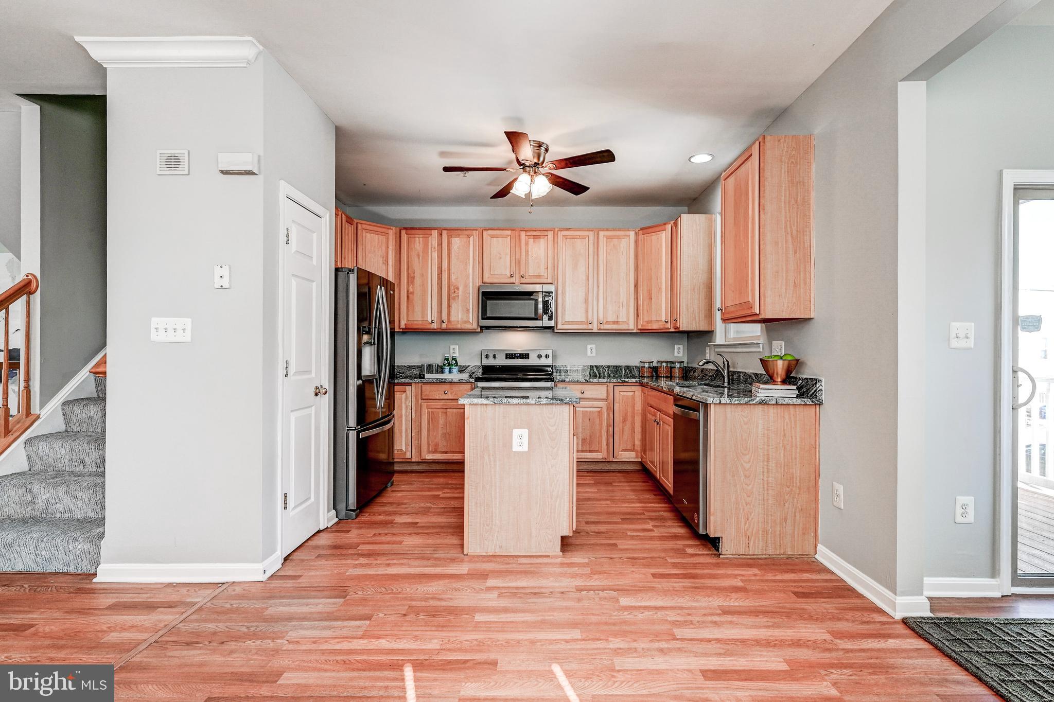 ALBEMARLE SQUARE - Residential