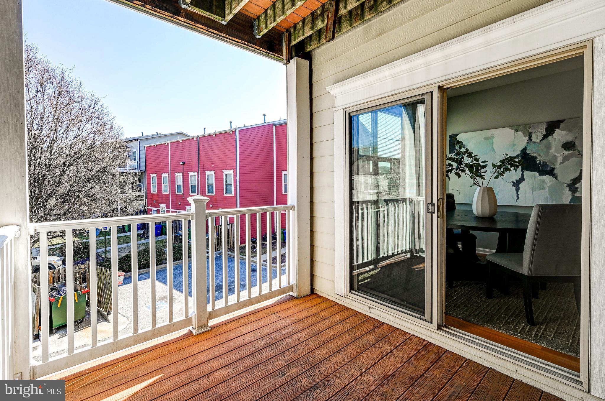 ALBEMARLE SQUARE - Residential