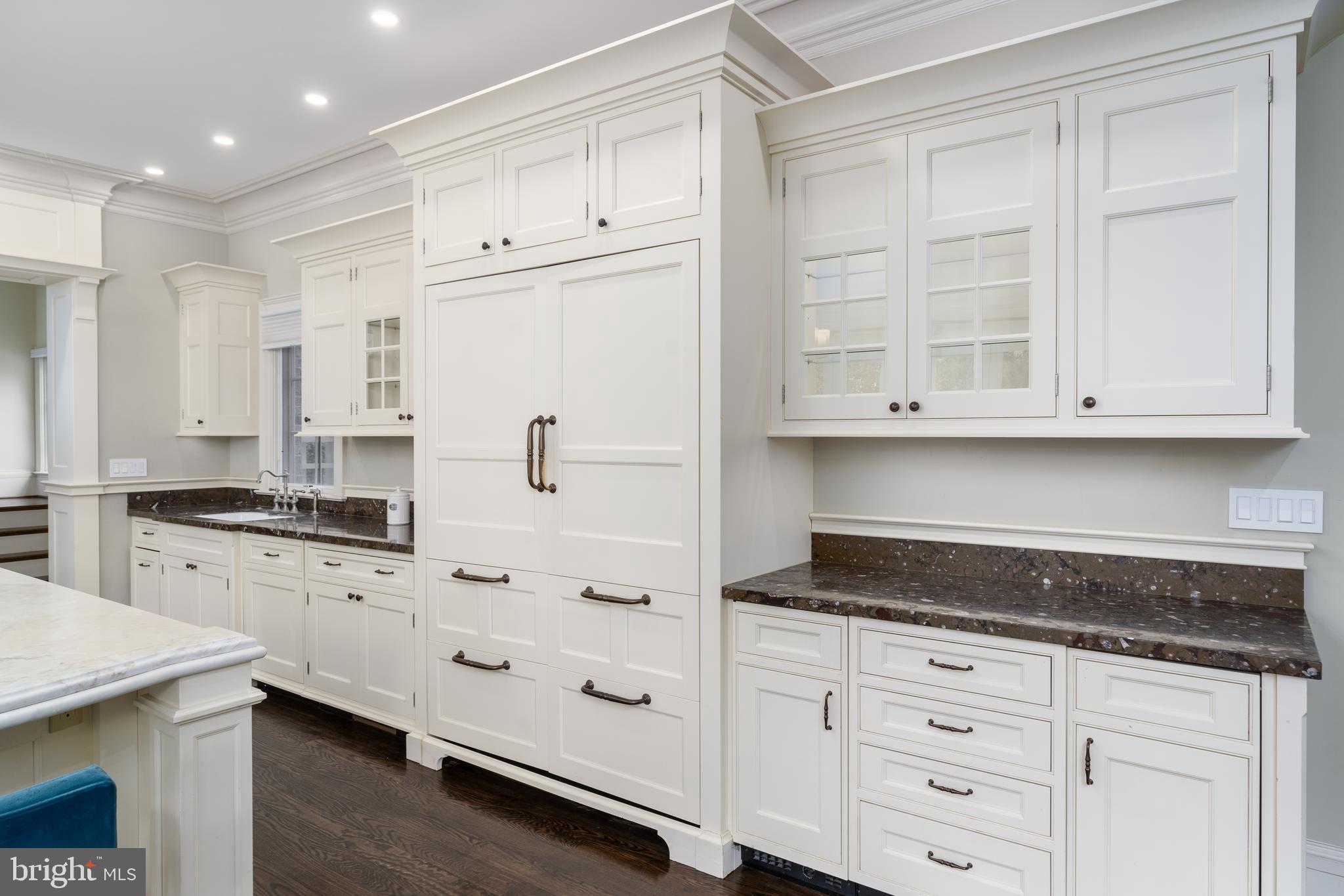 ELMWOOD ESTATES - Residential