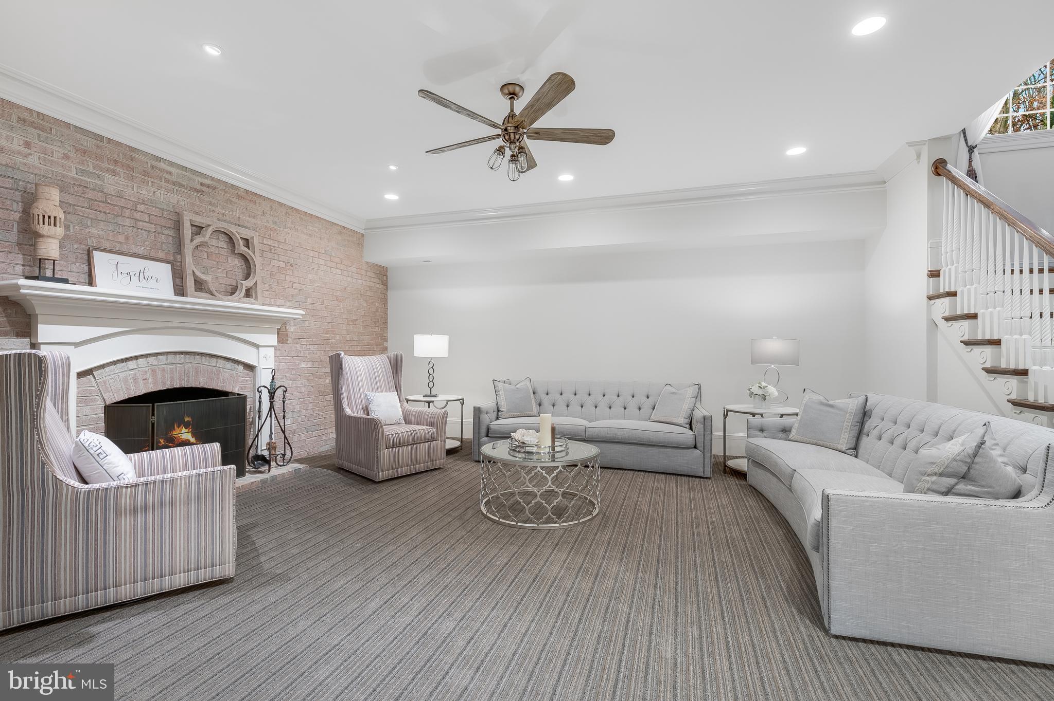 ELMWOOD ESTATES - Residential