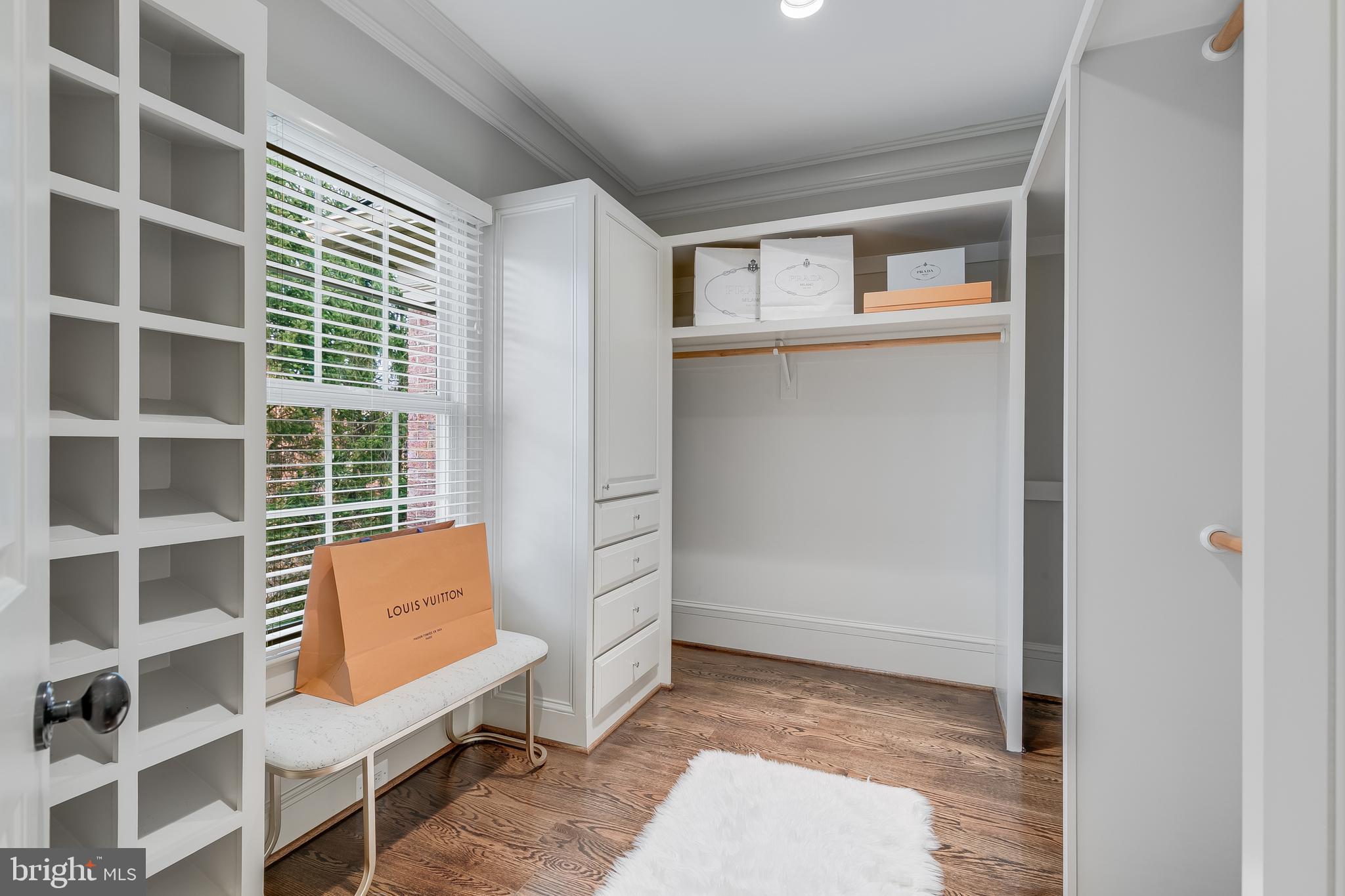 ELMWOOD ESTATES - Residential