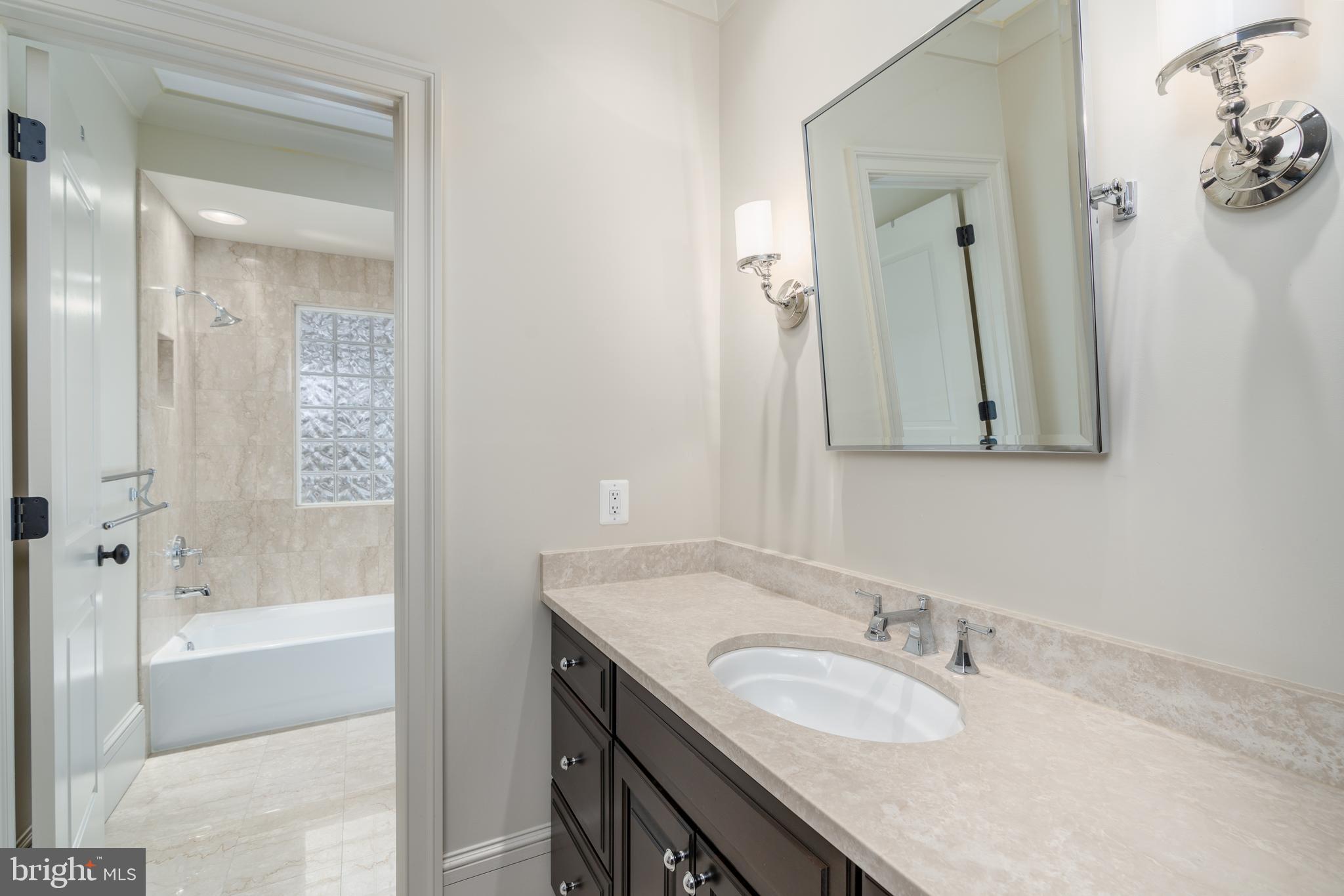 ELMWOOD ESTATES - Residential