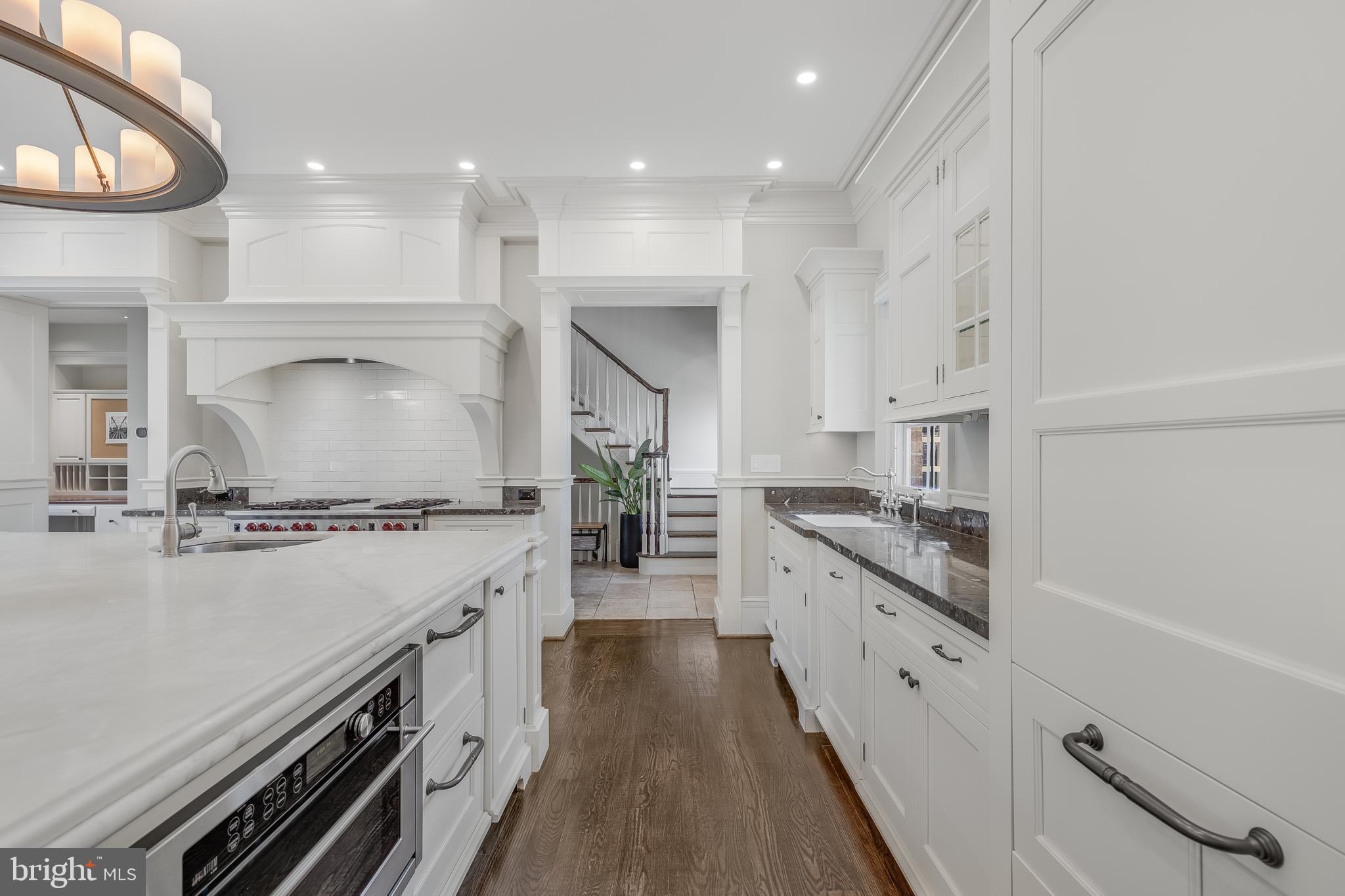 ELMWOOD ESTATES - Residential