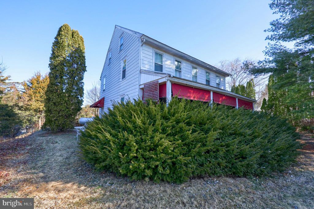 Photo of 961 Manor Boulevard, LANCASTER, PA 17603 (MLS # PALA2065612)