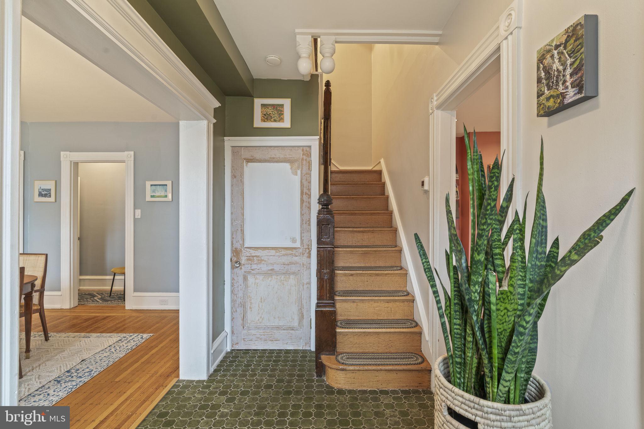 ROXBOROUGH - Residential