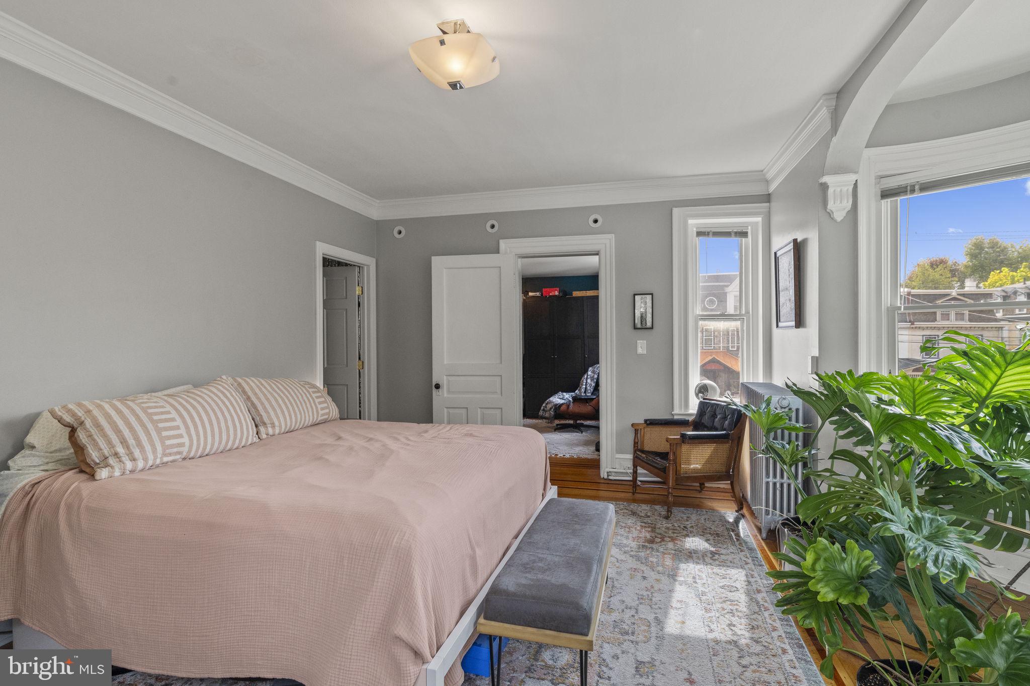 ROXBOROUGH - Residential