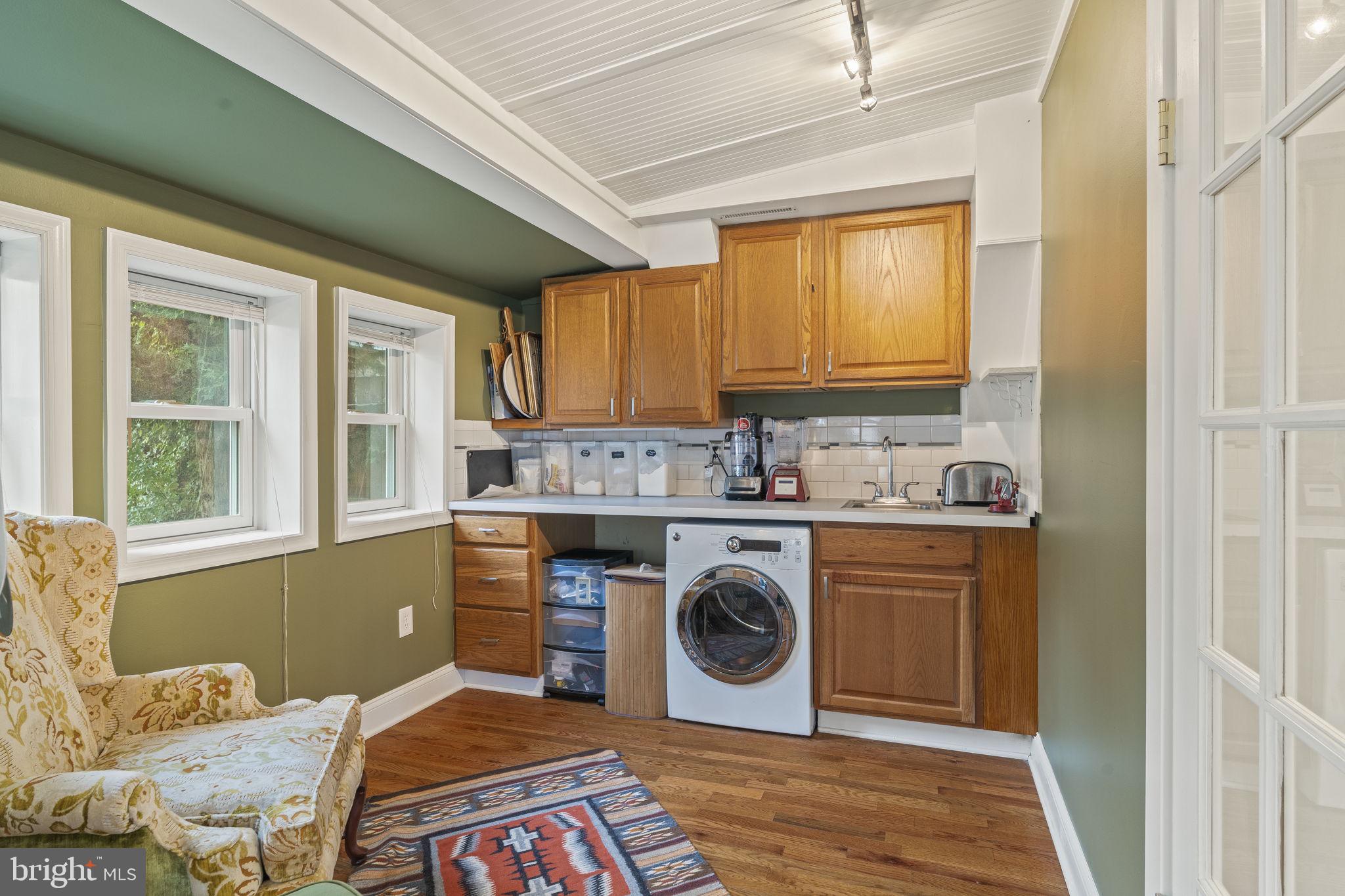 ROXBOROUGH - Residential