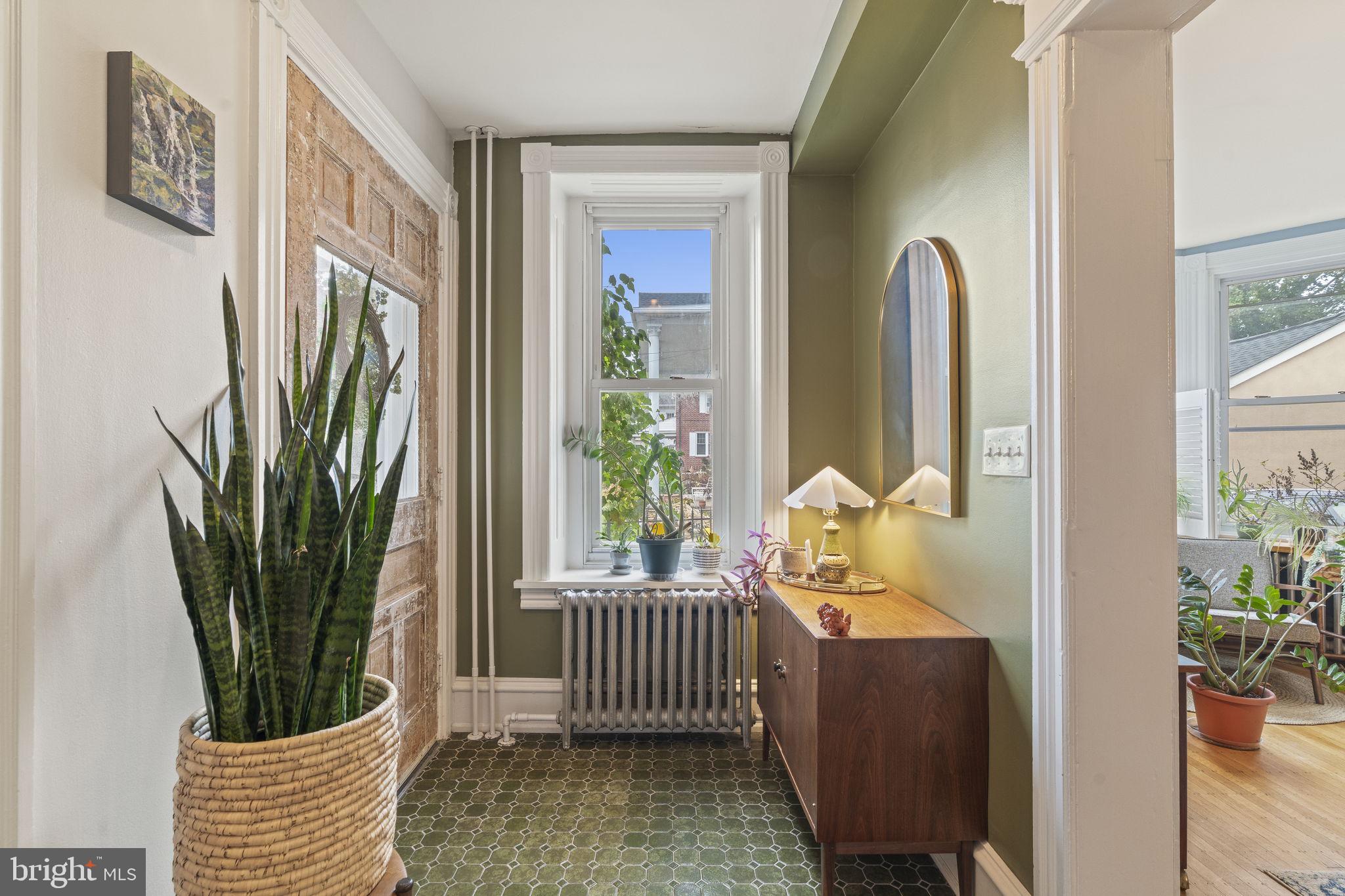 ROXBOROUGH - Residential