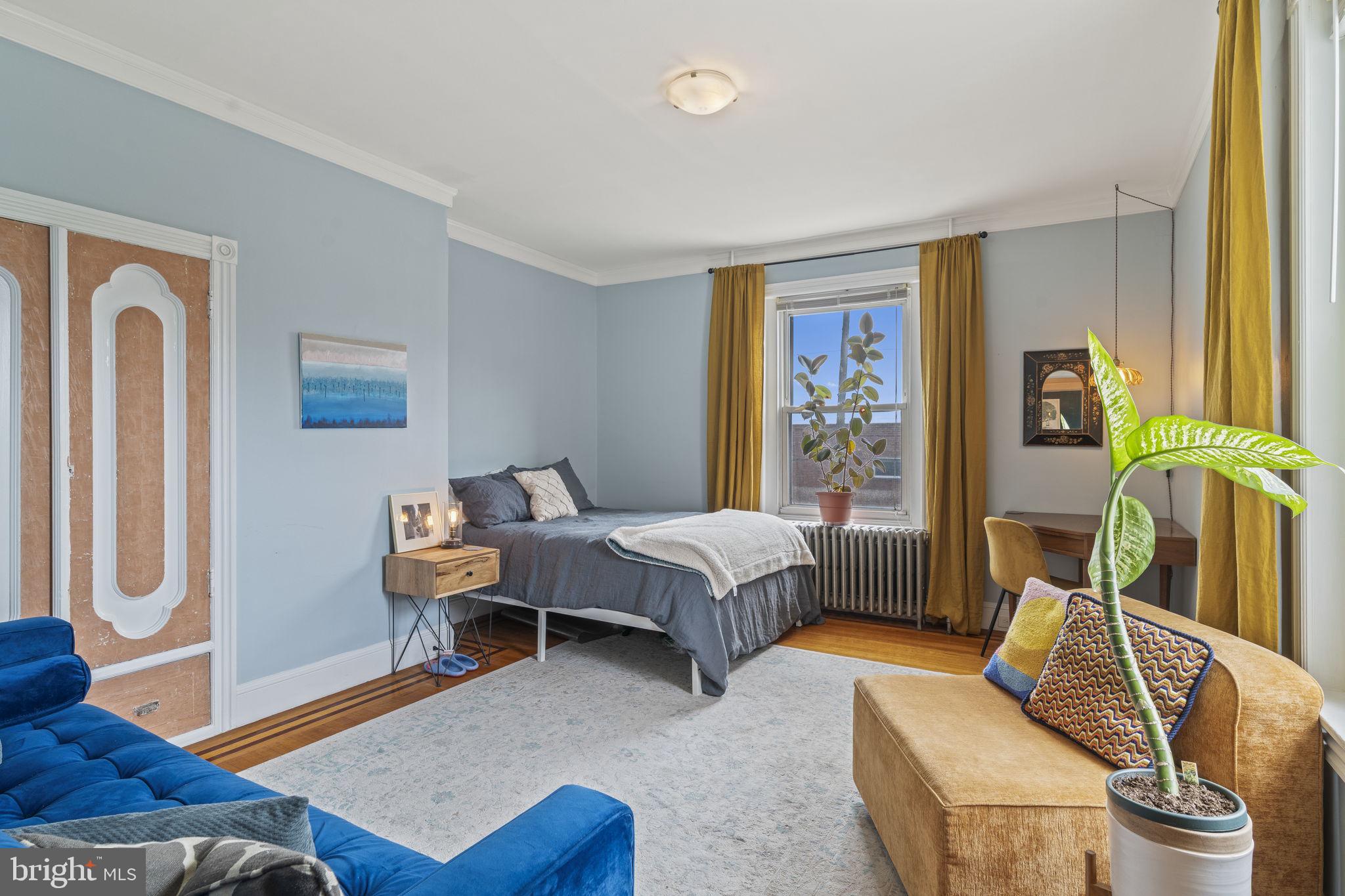 ROXBOROUGH - Residential