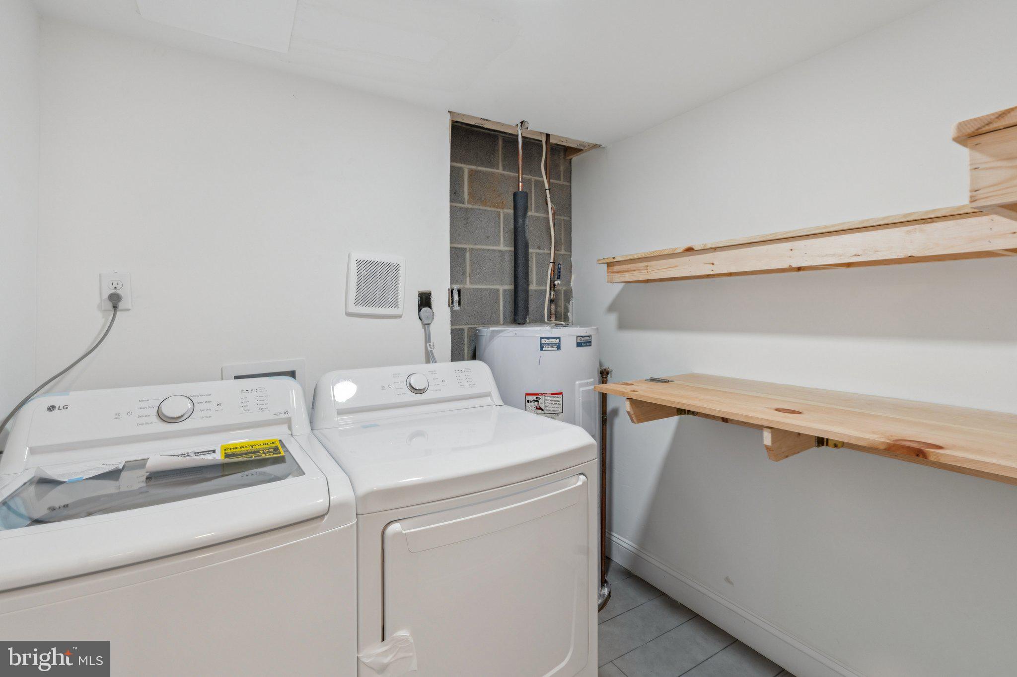 GOLDEN BEACH - Residential