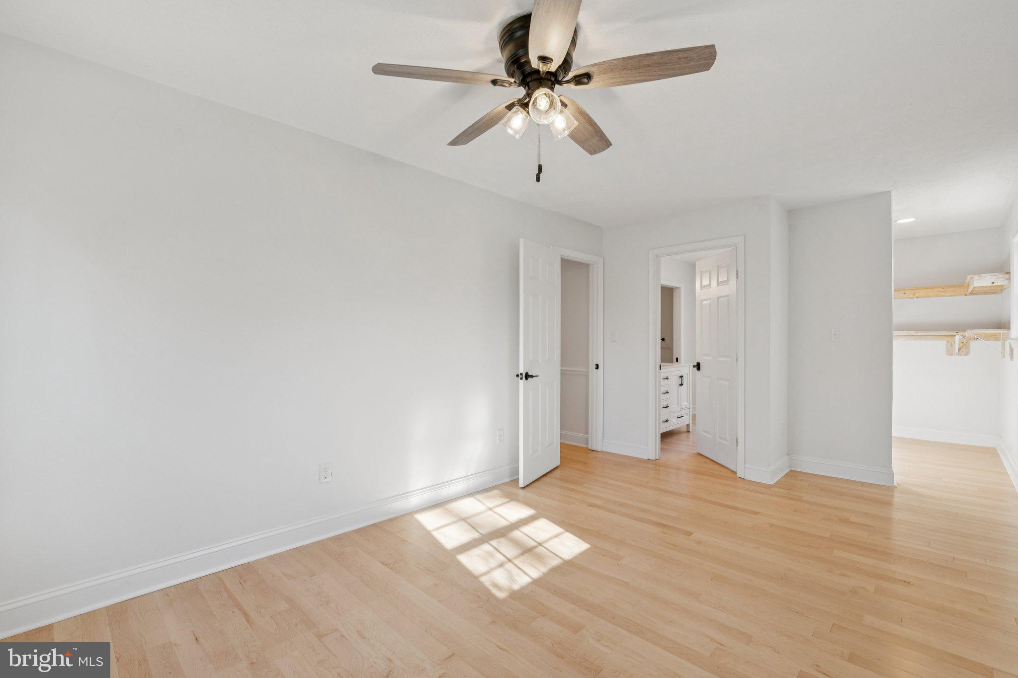 GOLDEN BEACH - Residential