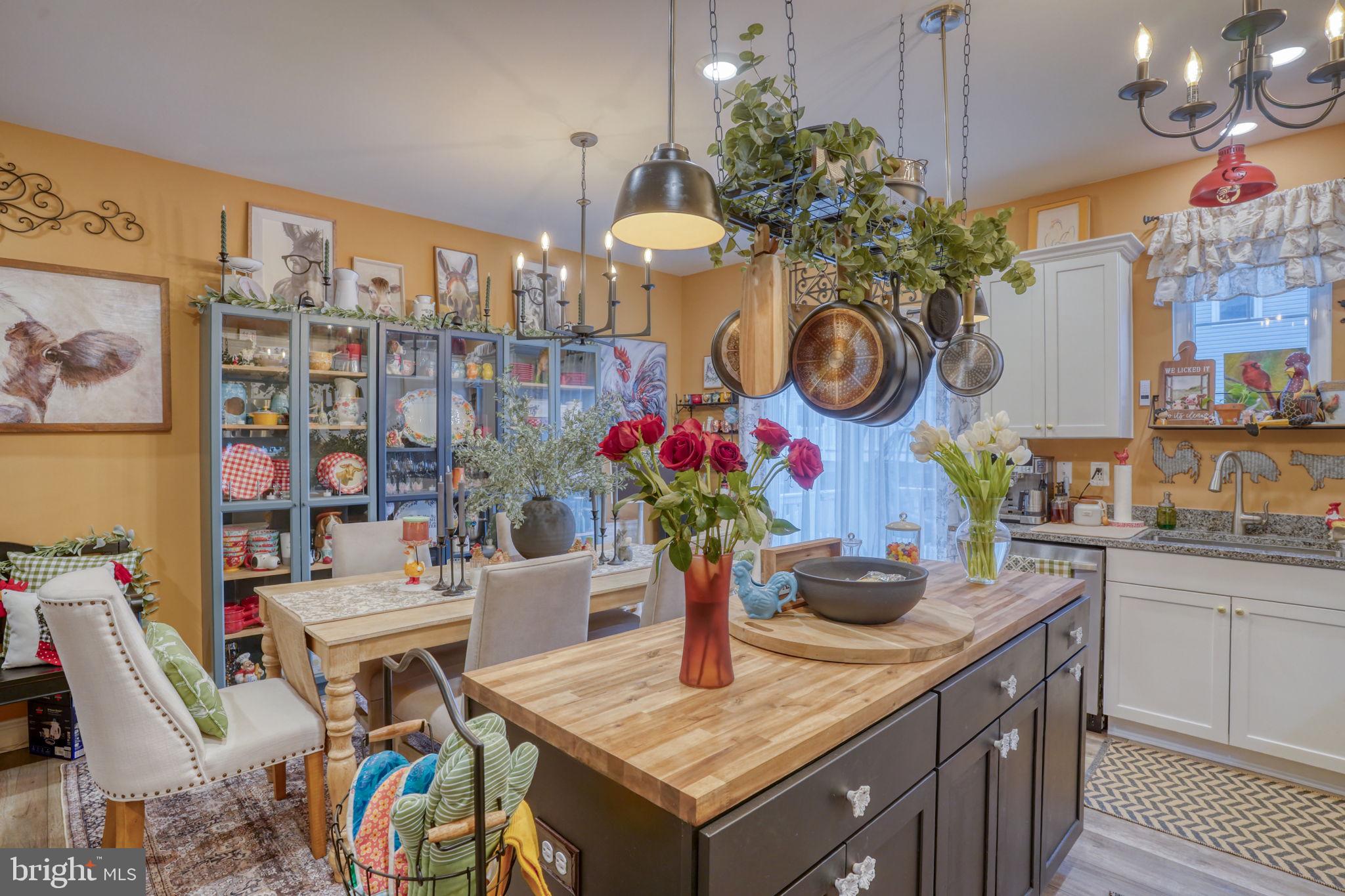 PLANTATION LAKES - Residential