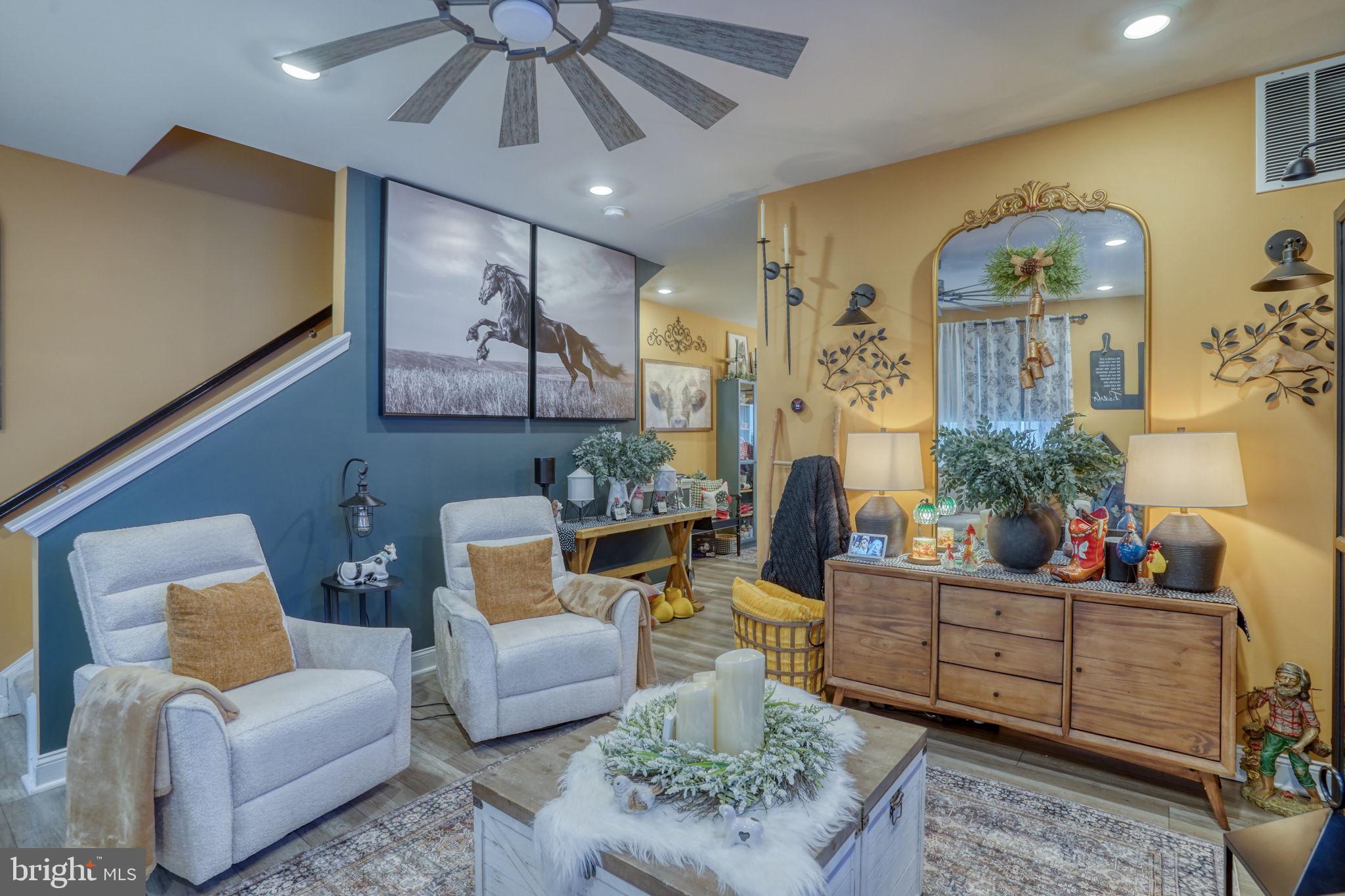 PLANTATION LAKES - Residential