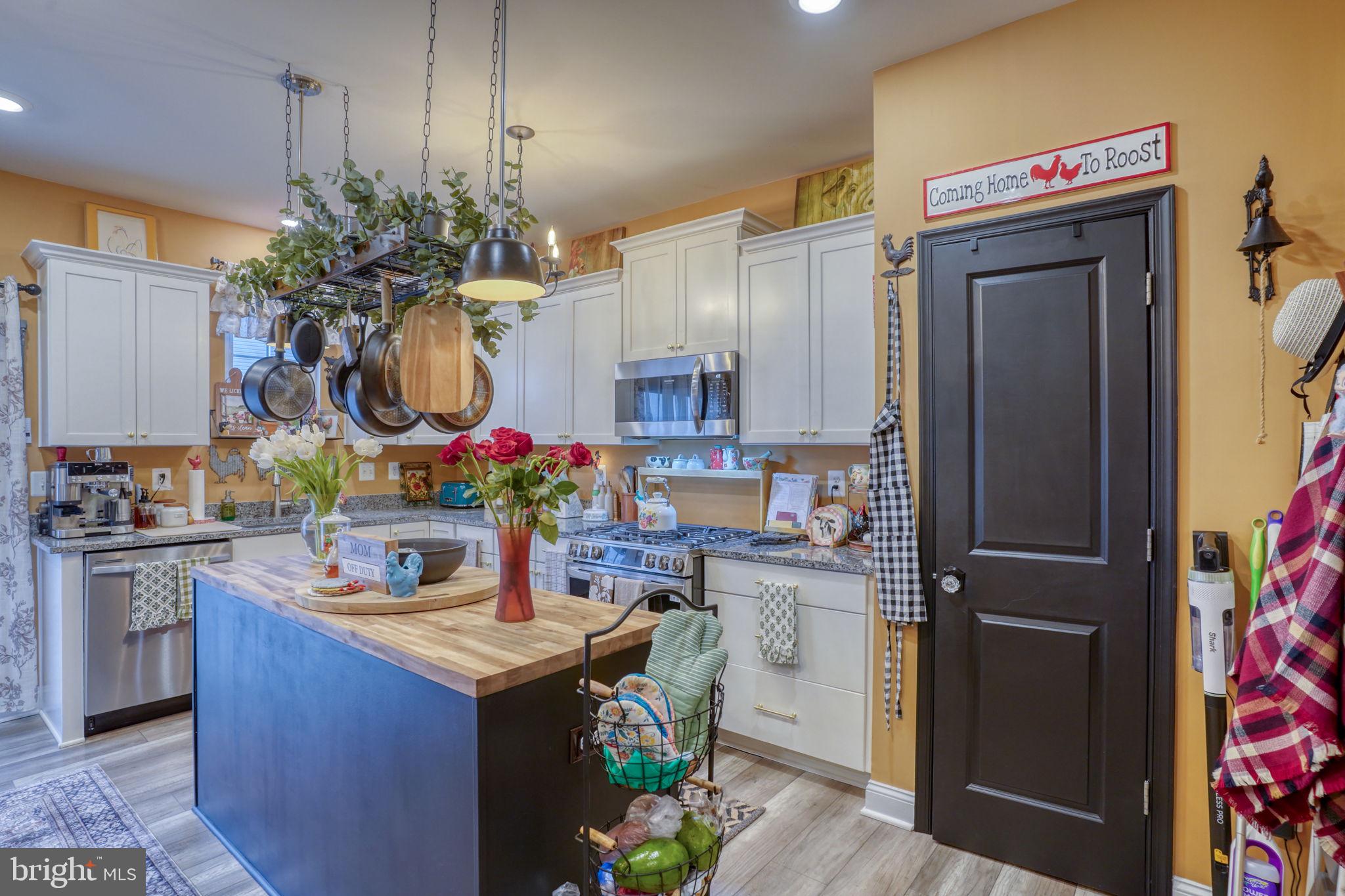 PLANTATION LAKES - Residential