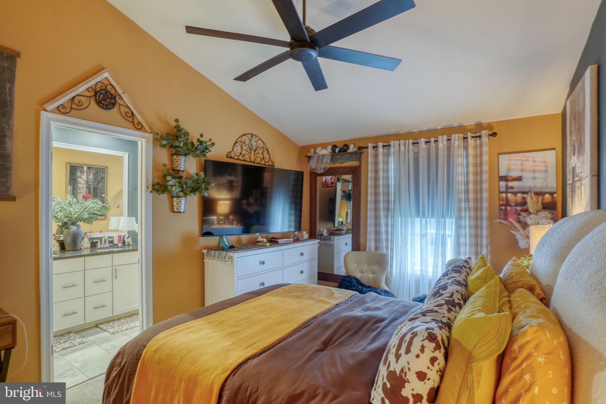 PLANTATION LAKES - Residential