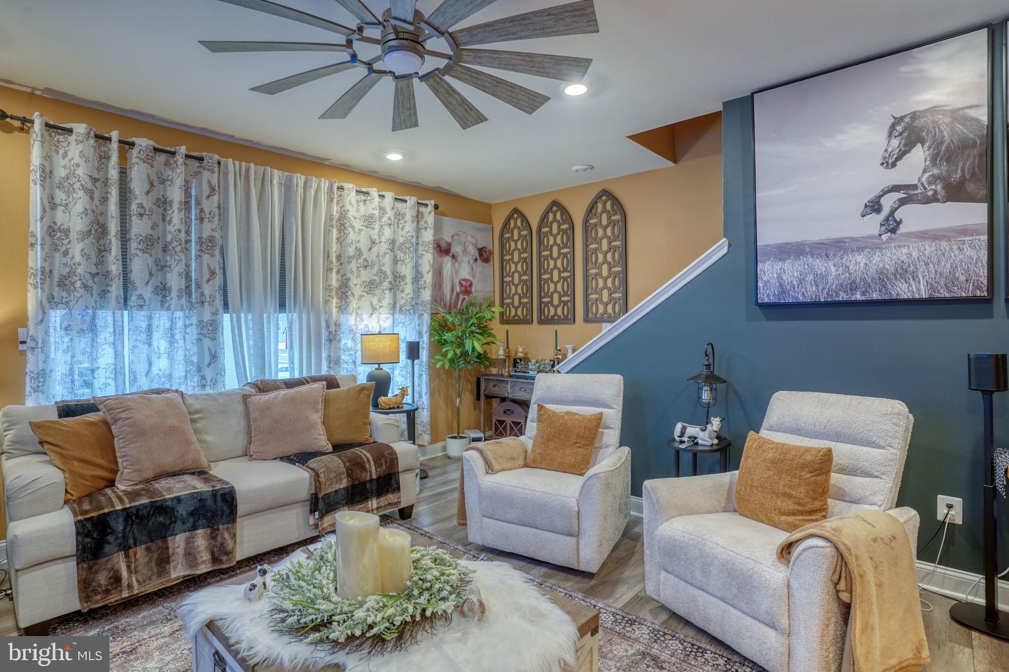 PLANTATION LAKES - Residential