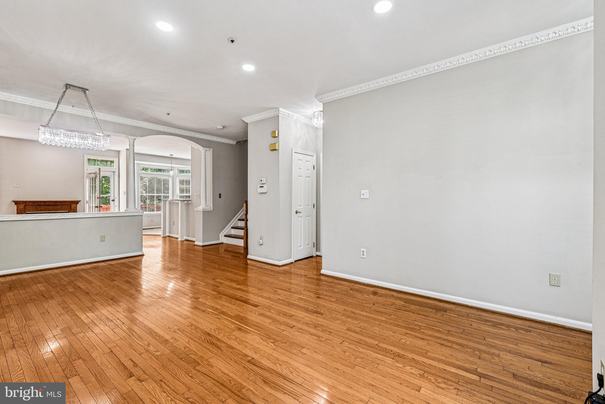 2005 WOODSHADE COURT