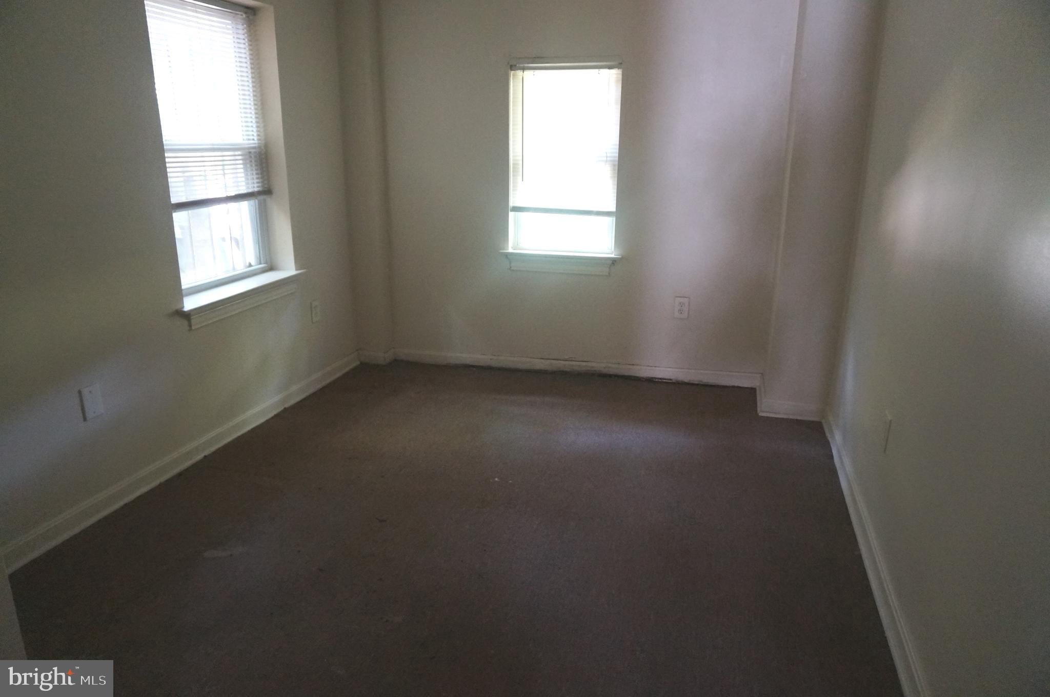 JOHNSTON SQUARE - Residential