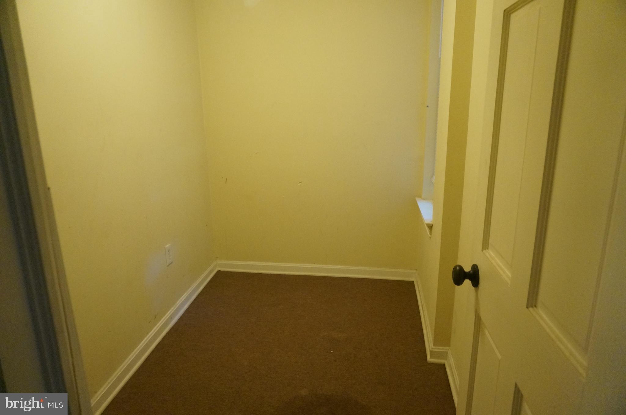 JOHNSTON SQUARE - Residential